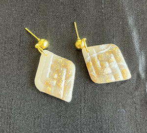 Golden Veins Marbled Drop Earrings