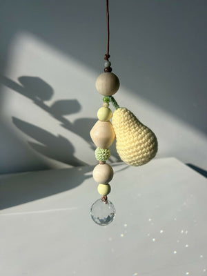 Sun catcher “fresh pear”