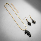 Seahorse Noir Chain Set