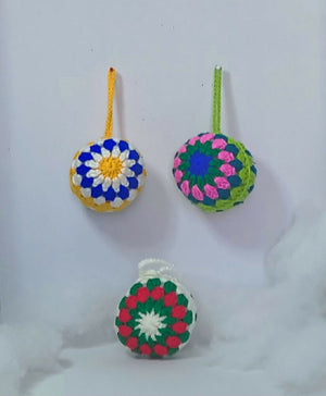 Christmas tree crochet baubles