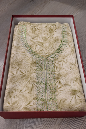 Embroidered Mukhawar with Matching Sheila
