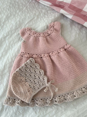 Magnolia dress and bonnet