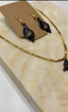 Seahorse Noir Chain Set