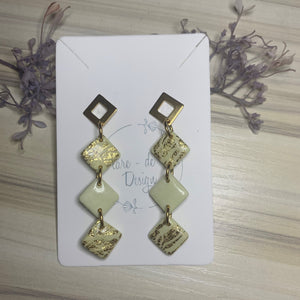Triple square in yellow/gold earrings