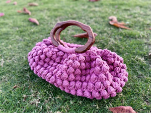 Berry handbag with wooden handles